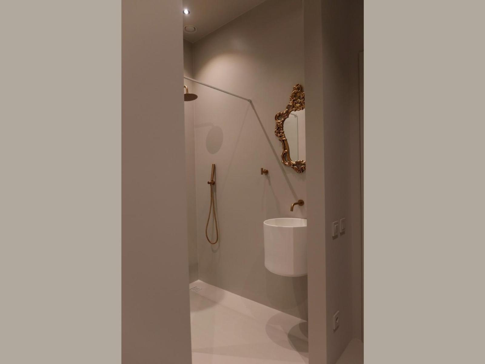 Nuit Hotel Valenza Esterno foto